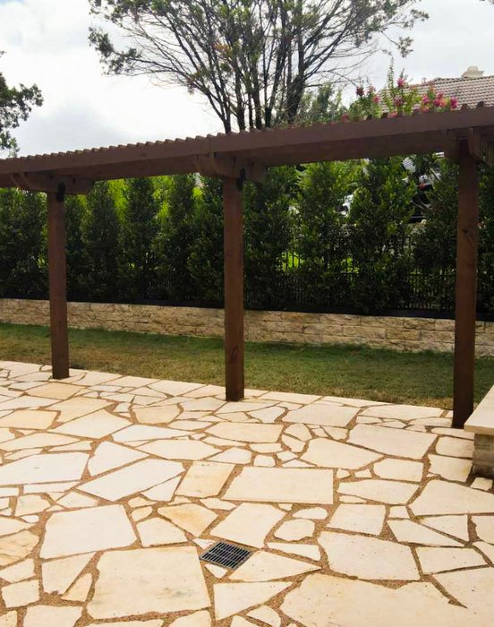 Lakeway home entry with native plants and walkway lighting