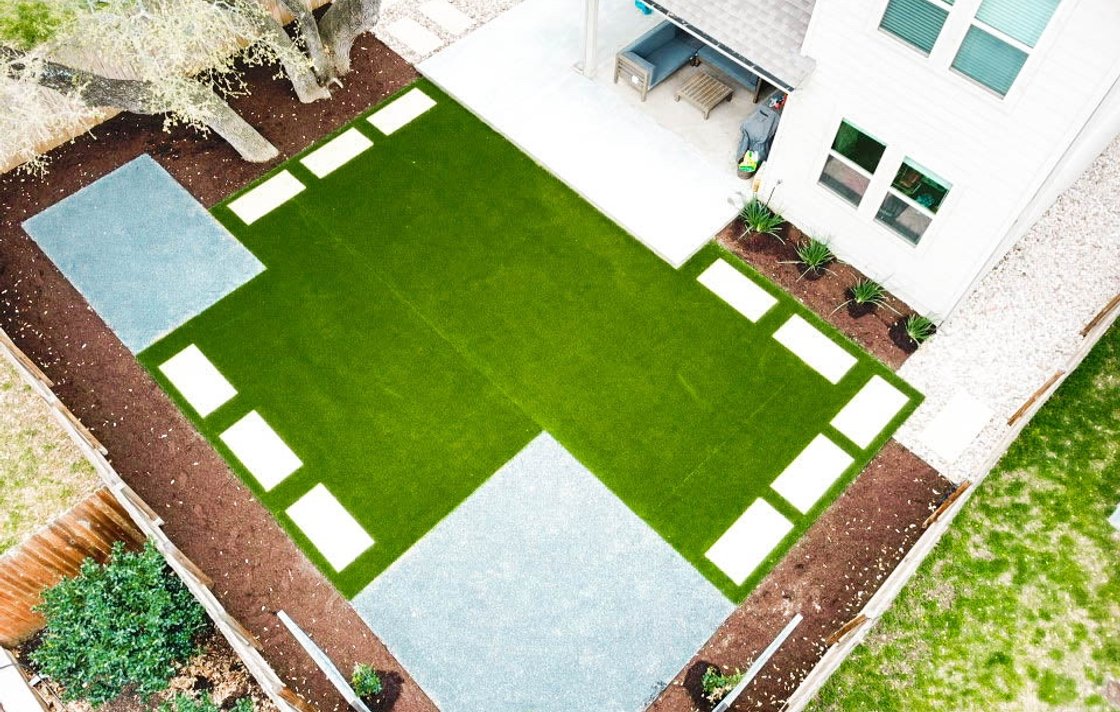 Round-Rock-Turf-Checkered-Garden